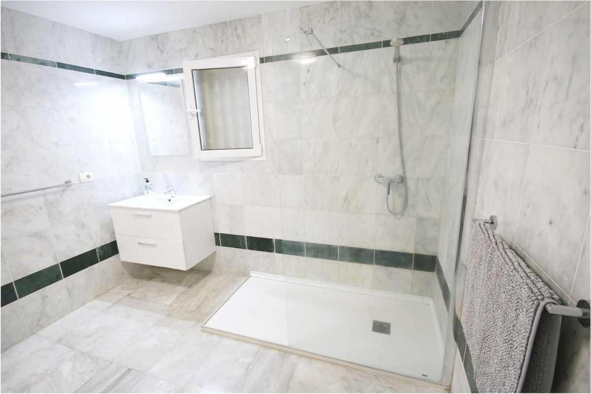 Dinastia B401 By Tenerife Rental & Sales Los Cristianos  Eksteriør billede